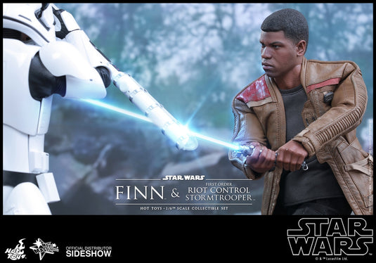 Star Wars - Finn & Riot Control StormTrooper - MINT IN BOX