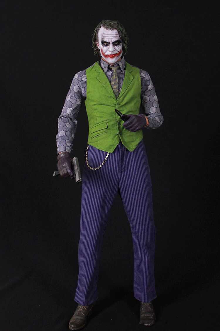 1/4 Scale The Joker Chain BlackOpsToys