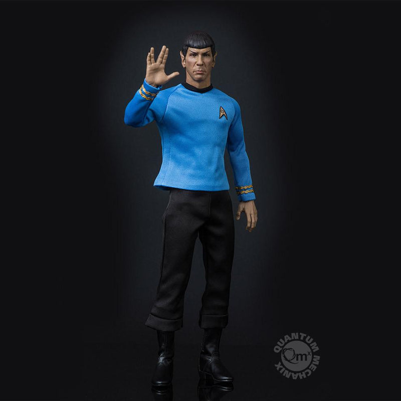 Load image into Gallery viewer, Star Trek - Spock - Male Phaser Holding Hand Set
