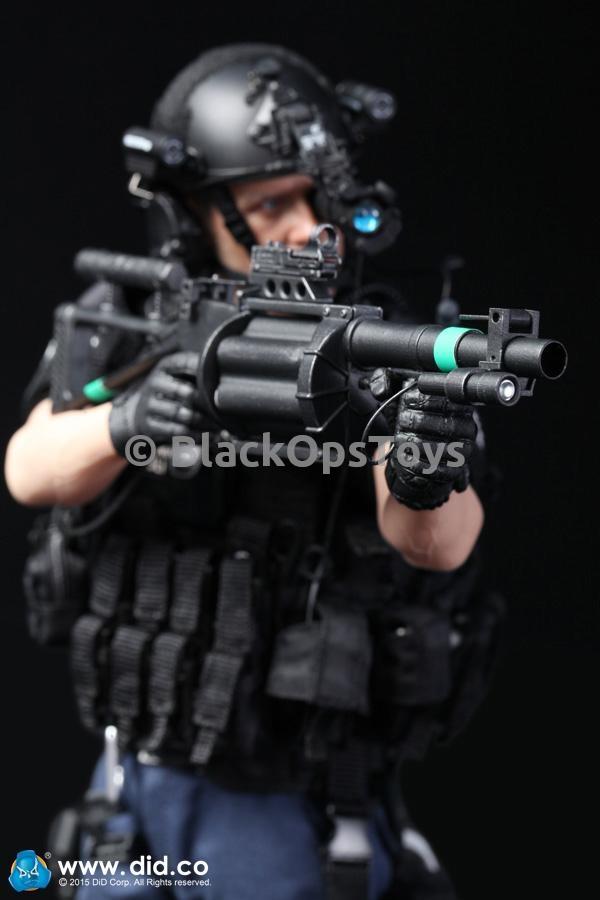 Load image into Gallery viewer, LAPD SWAT - Black Padded Belt w/OD Green Dump Pouch
