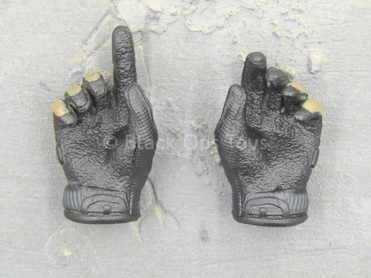 HAND - Tan Gloved Hand Set