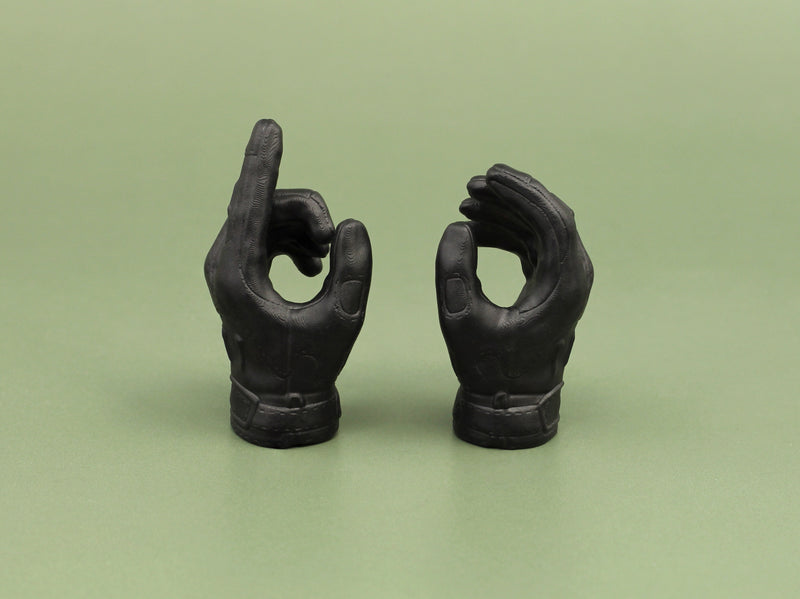 Load image into Gallery viewer, 1/6 - Custom 3D - Black Outdoor Tactical Gloved Hands
