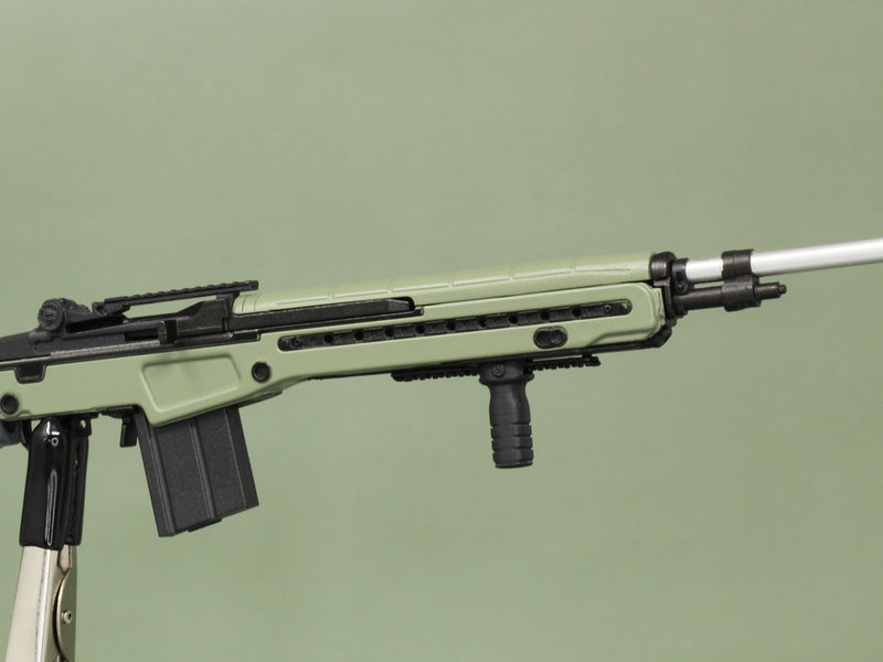 Load image into Gallery viewer, 1/6 - Custom - Modular M14 EBR Rifle Set w/Custom Magnetic Attachments (GREEN)
