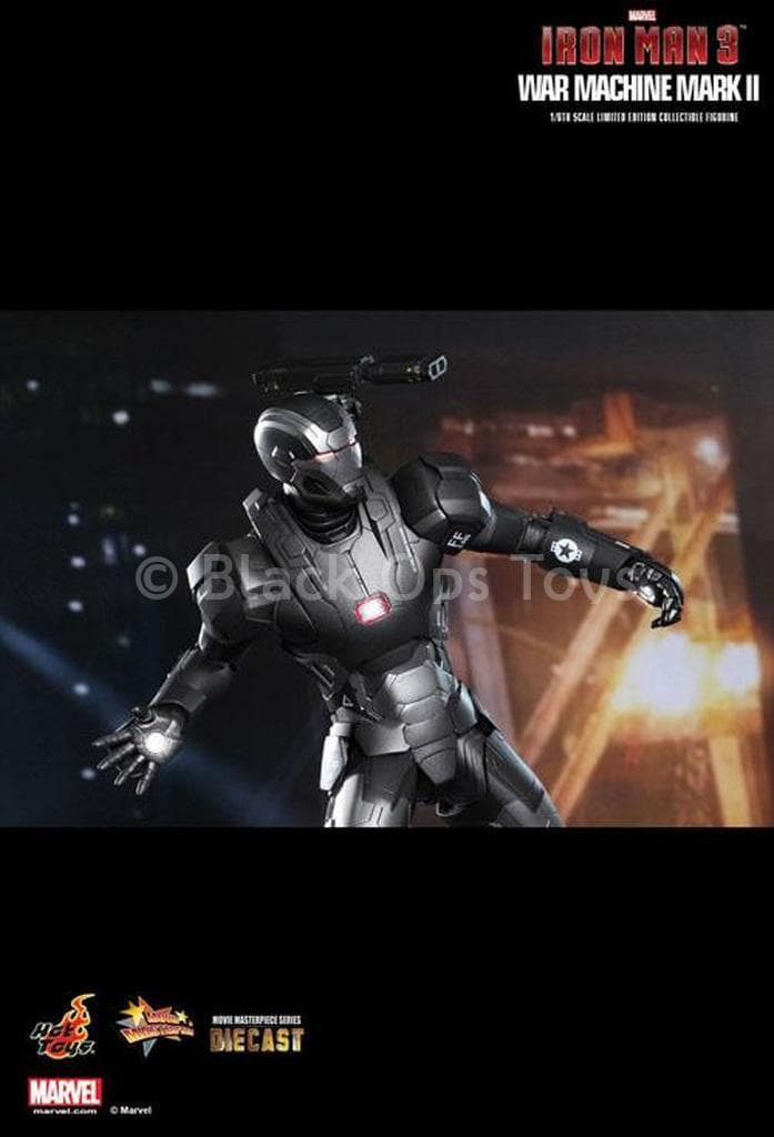 Load image into Gallery viewer, Iron Man 3 Diecast Metal War Machine Mark II Mint In Box
