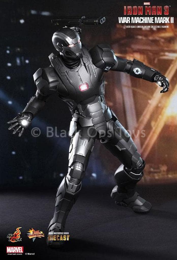 Load image into Gallery viewer, Iron Man 3 Diecast Metal War Machine Mark II Mint In Box
