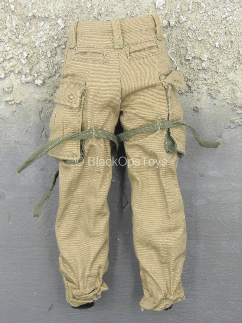 Load image into Gallery viewer, WWII - 101st Airborne - Tan Paratrooper Uniform
