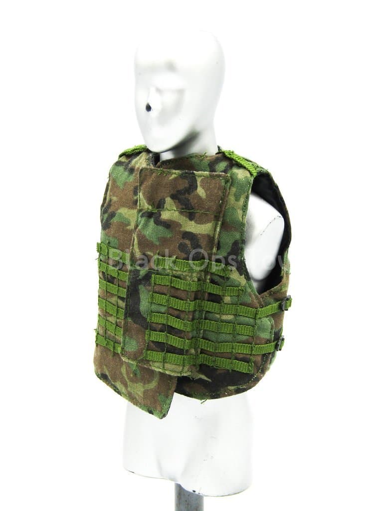 Load image into Gallery viewer, VEST - Woodland Camo Heavy MOLLE Plate Carrier
