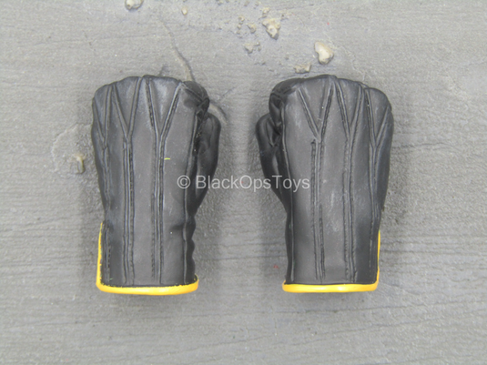 X-Men Last Stand - Wolverine - Male Fist Gloved Hands