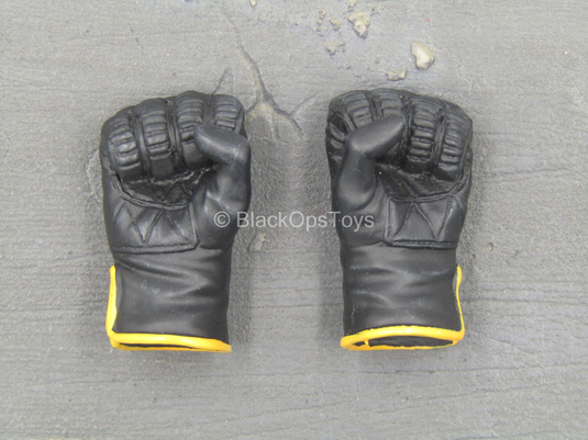 X-Men Last Stand - Wolverine - Male Fist Gloved Hands