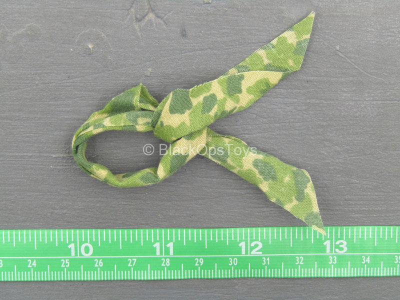 Load image into Gallery viewer, WWII - 101st Airborne - Green Handkerchief Neck Tie
