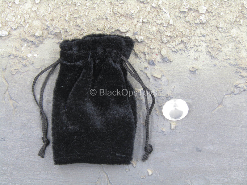 Load image into Gallery viewer, Catwoman - Black Bag w/Diamond
