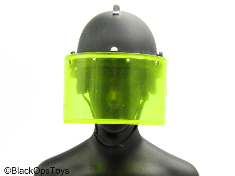 Load image into Gallery viewer, Black Riot Helmet w/Visor
