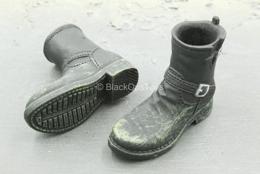 CIA Operative - Black Boots (Peg Type)