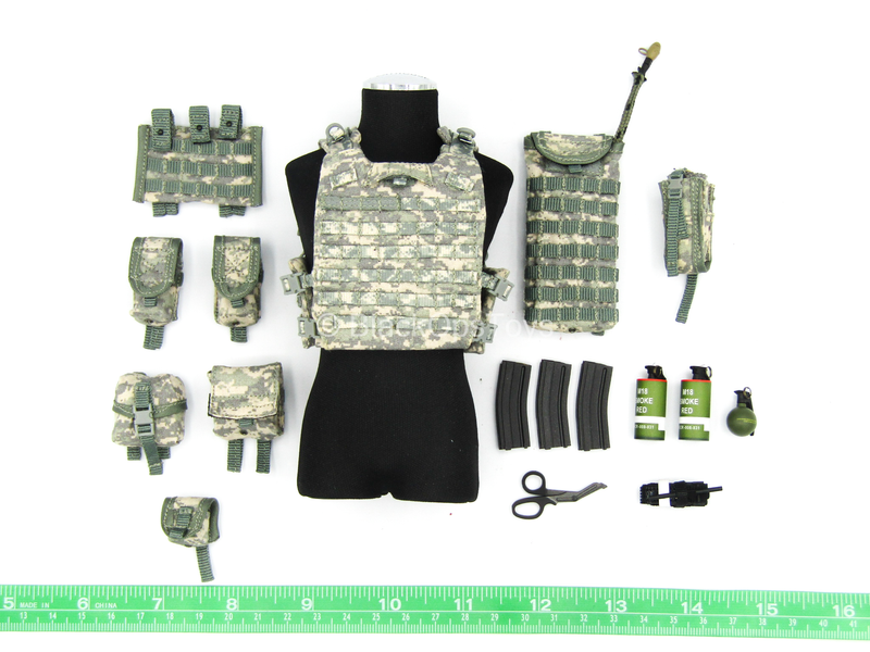 Load image into Gallery viewer, US Army Rifleman UCP - ACU Body Armor Vest w/Pouch Set

