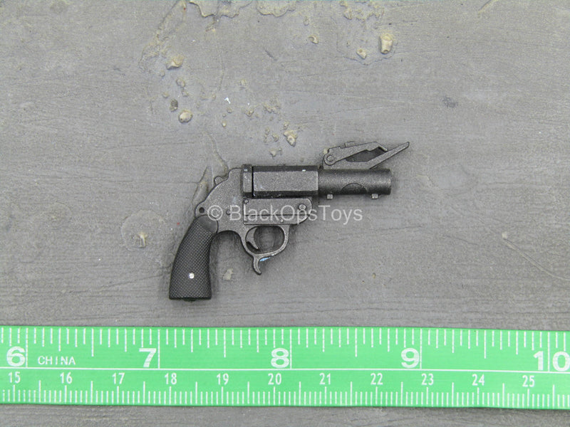 Load image into Gallery viewer, WWII - Pistol Collection - Flare Gun
