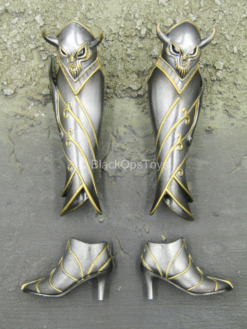Load image into Gallery viewer, Knight Of Fire - Silver Ver - Female Boots w/Shin Guards
