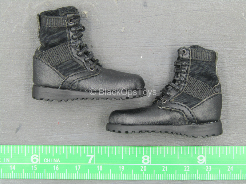 Load image into Gallery viewer, Chinese People&#39;s Armed Police - Black Combat Boots (Foot Type)
