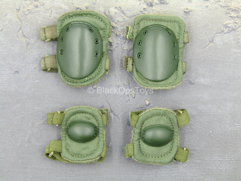 Load image into Gallery viewer, Chinese People&#39;s Armed Police - Green Knee &amp; Elbow Pads
