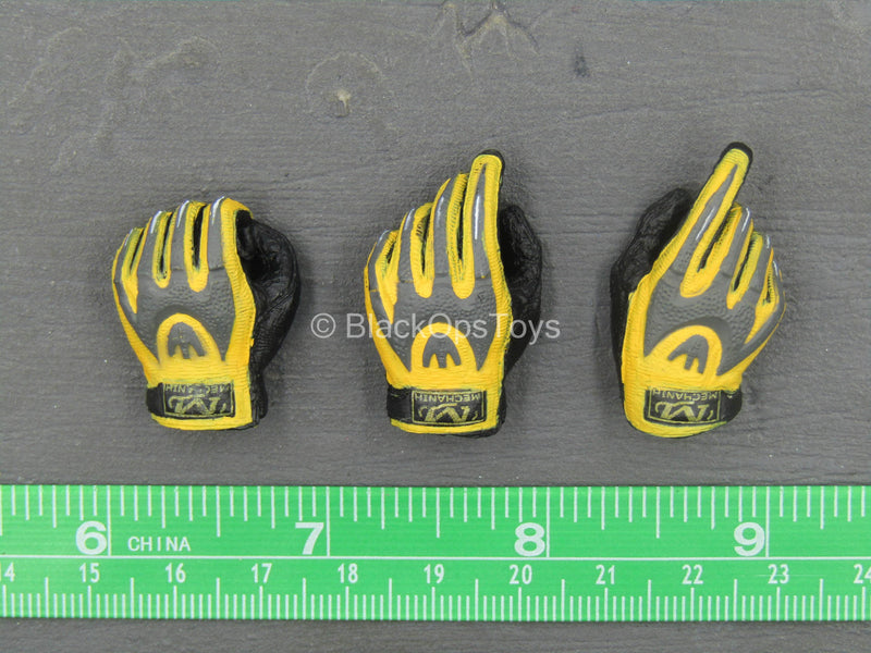 Load image into Gallery viewer, US Air Force - PJ - Black &amp; Yellow Gloved Hand Set (x3)

