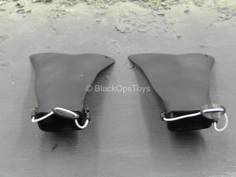 Load image into Gallery viewer, Halo UDT Jumper - Black Diving Fins (Type 2)
