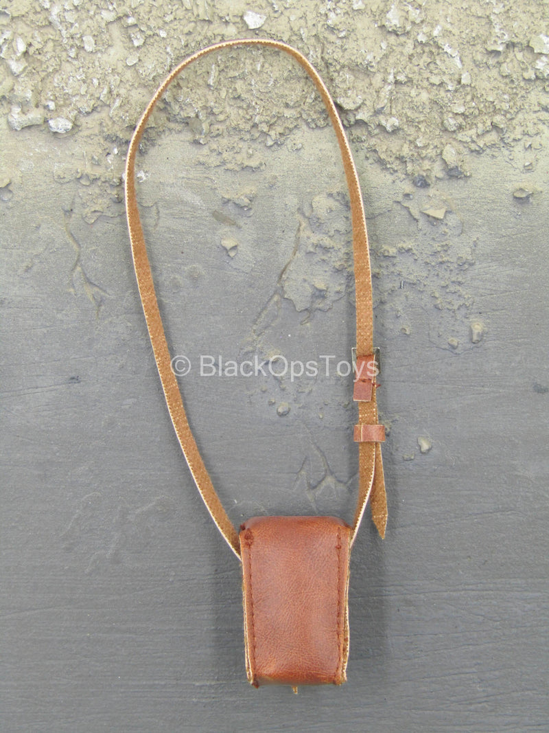 Load image into Gallery viewer, WWII - Wermacht Heer - Brown Leather-Like Satchel
