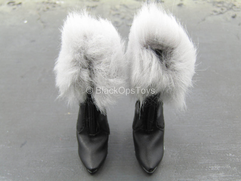 Load image into Gallery viewer, Catlady - Black Boots w/Fur-Like Detail (Foot Type)
