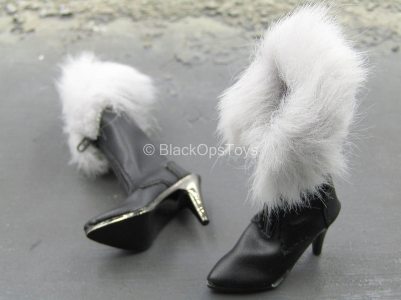 Load image into Gallery viewer, Catlady - Black Boots w/Fur-Like Detail (Foot Type)
