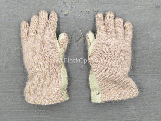 U.S. Marine Gear Set - Tan Gloved Hand Set (L&R)