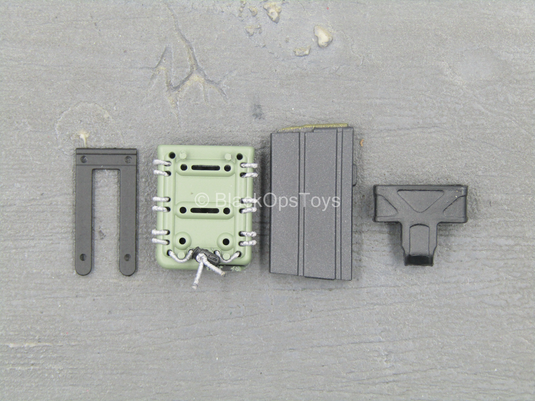 Doom's Day Kit - Green 7.62 MOLLE Fast Mag Holster w/7.62 Mag