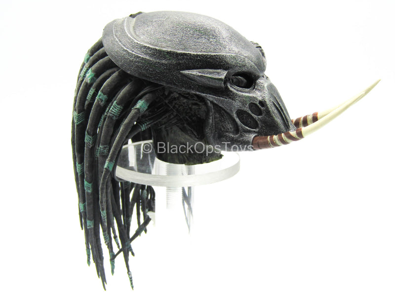 Load image into Gallery viewer, Tracker Predator - Male Yautja Head Sculpt w/Facemask
