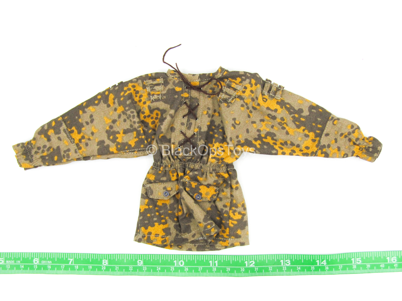 Load image into Gallery viewer, WWII - German Radio Operator - Pea Pattern Parka Jacket
