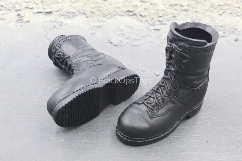 Load image into Gallery viewer, Emergency Service Unit - Black Molded Boots (Foot Type)
