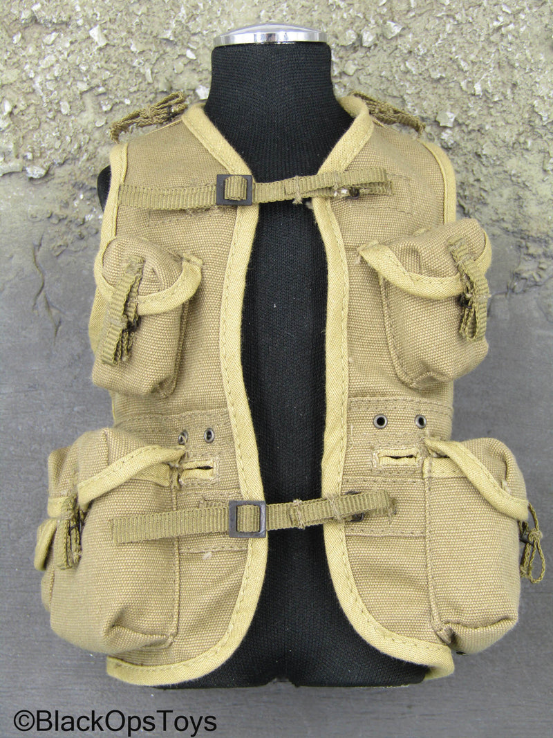 Load image into Gallery viewer, Rare WWII - US 5th Ranger Battalion - Tan Combat Vest
