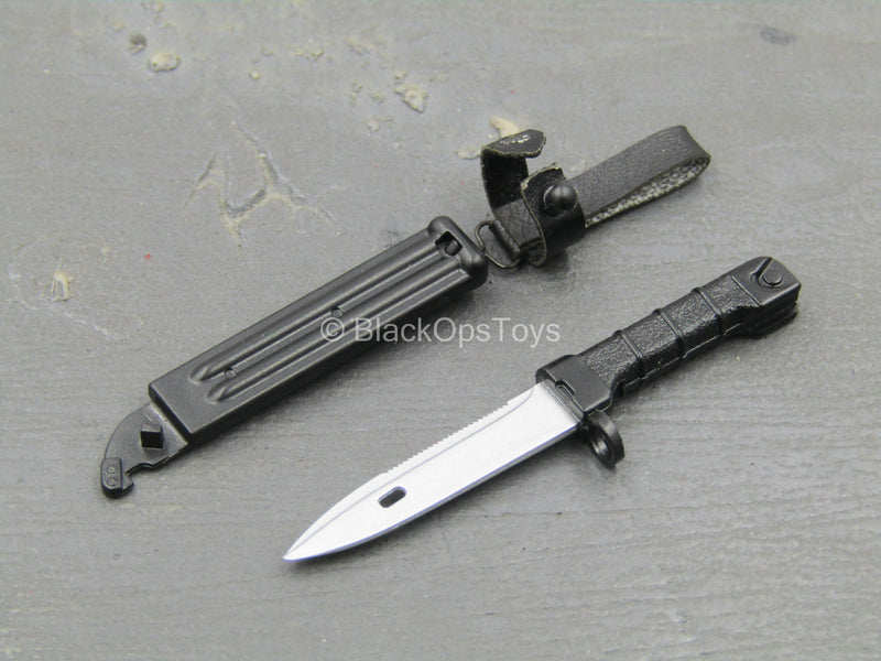Load image into Gallery viewer, Russian Airborne In Crimea - Black Bayonet w/Sheath
