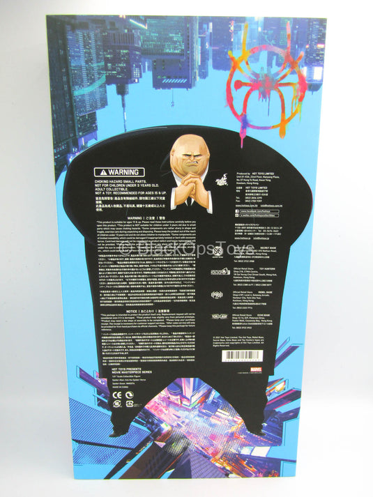 Gwen Stacey - Box w/Character Backdrop