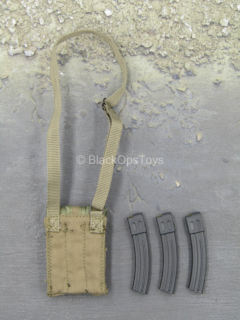Load image into Gallery viewer, People&#39;s Volunteer Army - Magazines w/Cross Body Pouch
