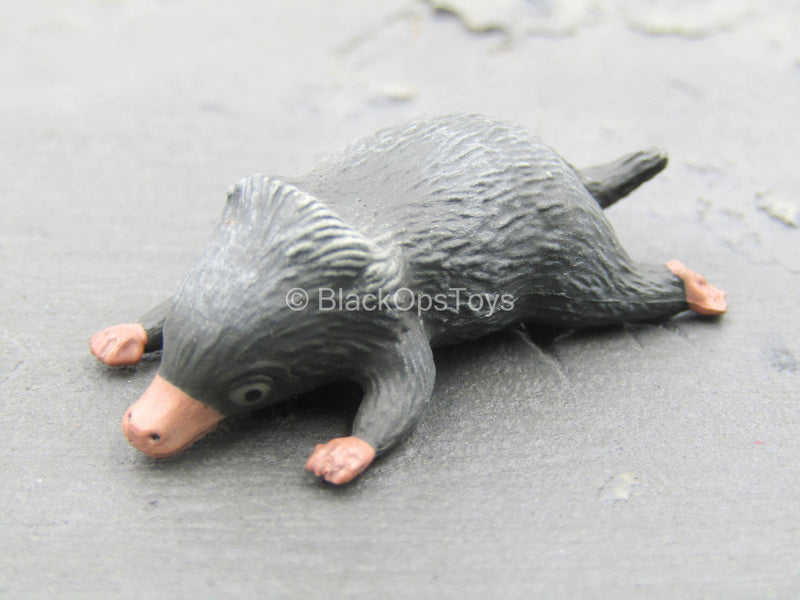 Load image into Gallery viewer, Fantastic Beasts - Newt - Baby Niffler Minifigure (Type 3)
