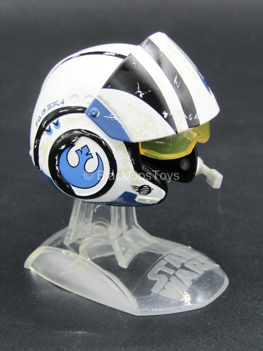 Star Wars - Metal White "Poe Dameron" Helmet On Stand