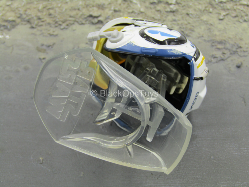 Load image into Gallery viewer, Star Wars - Metal White &quot;Poe Dameron&quot; Helmet On Stand
