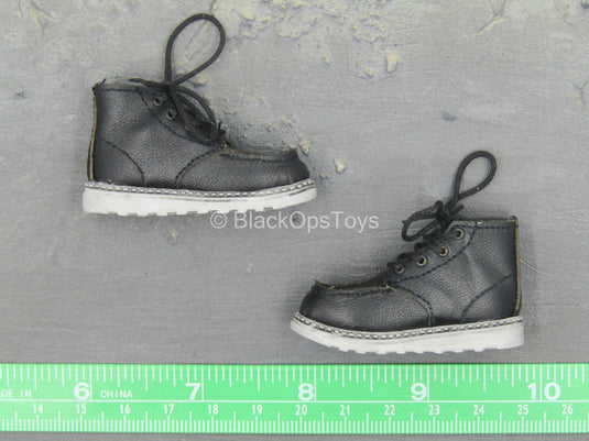 Club 2 - Van Ness SLE - Black Leather-Like Boots (Peg Type)