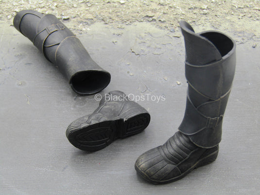 Galaxy Warlord - Black Boots w/Greaves (Peg Type)