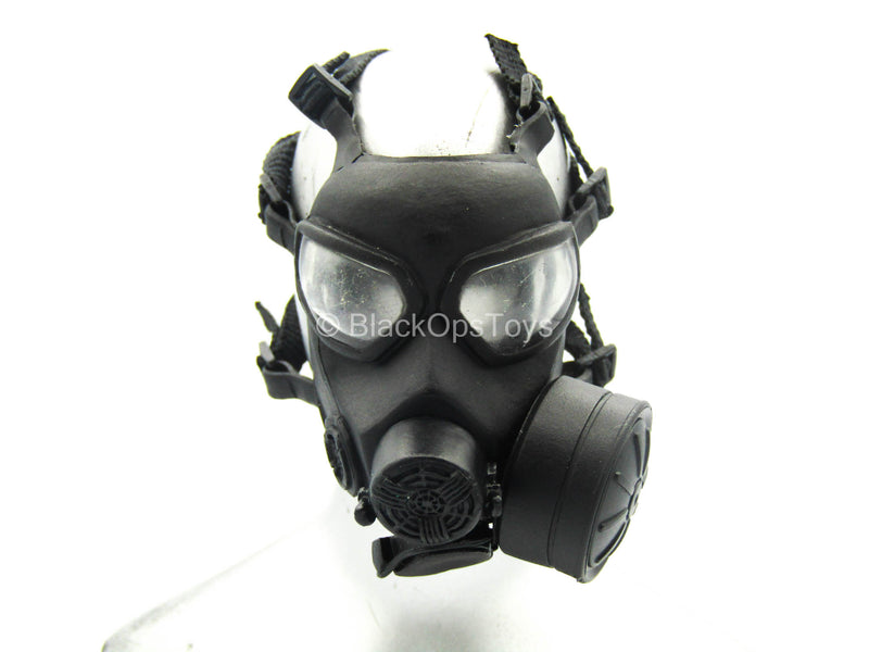 Load image into Gallery viewer, US Army Pilot - Black Gas Mask w/Hose &amp; Pouch
