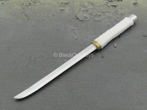 Short Sword w/White Wrappings