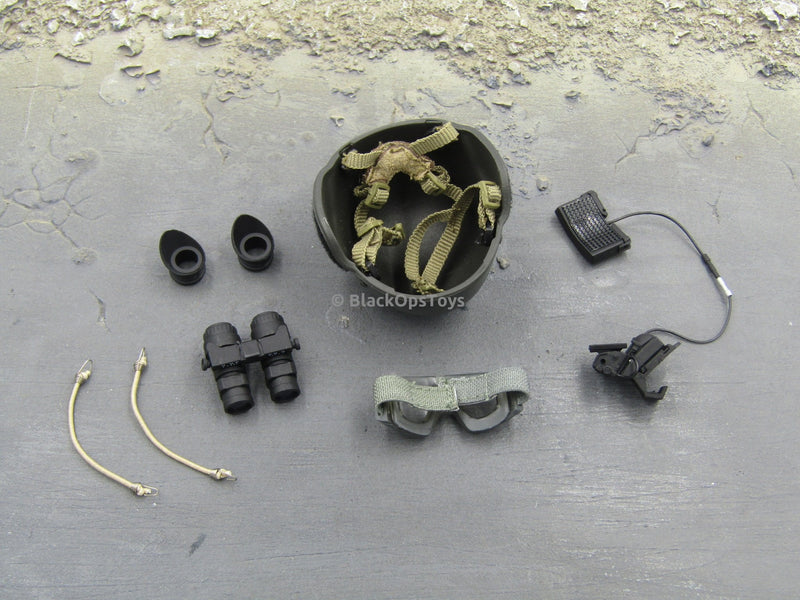 Load image into Gallery viewer, 75th Ranger Regiment In Afghanistan MICH 2000 Helmet &amp; Goggles Set
