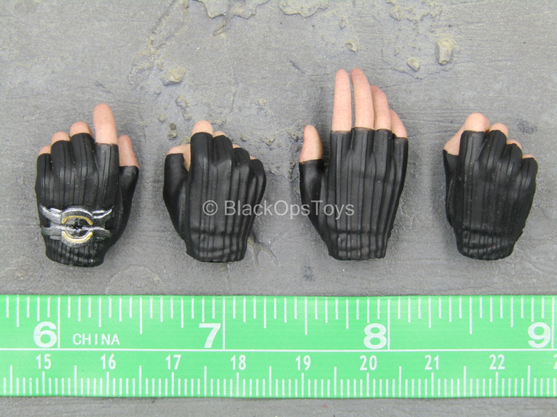 Load image into Gallery viewer, Endgame - Black Widow - Female Left Trigger Hand Set

