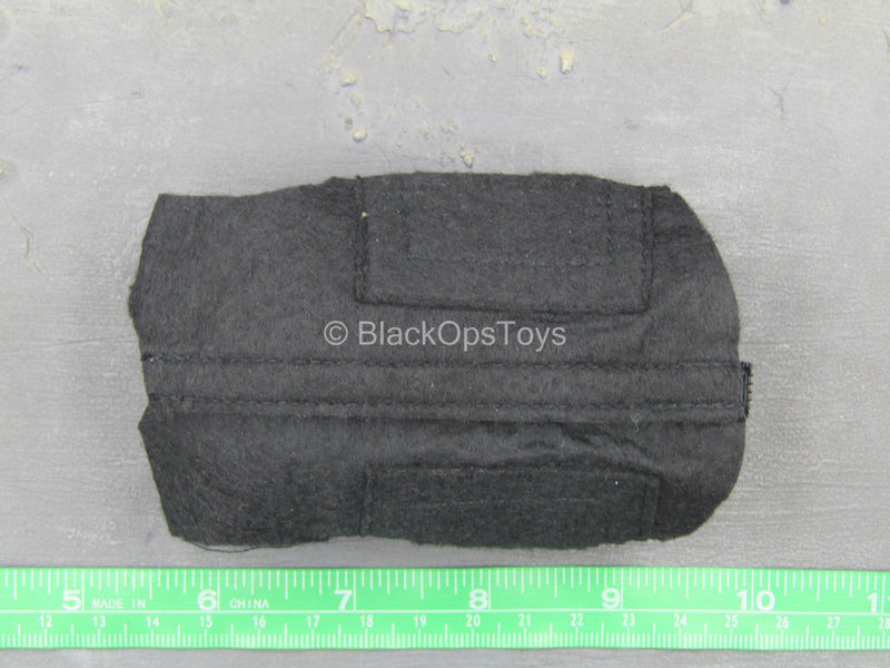 Load image into Gallery viewer, The Hobbit - Gandalf - Black Vest
