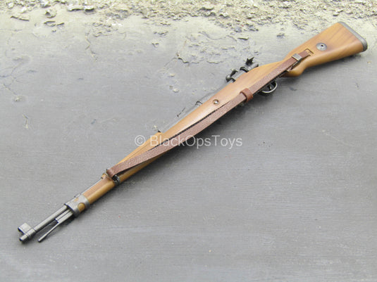 WWII Set - Kar98k Rifle Type 1 w/Leather-Like Sling