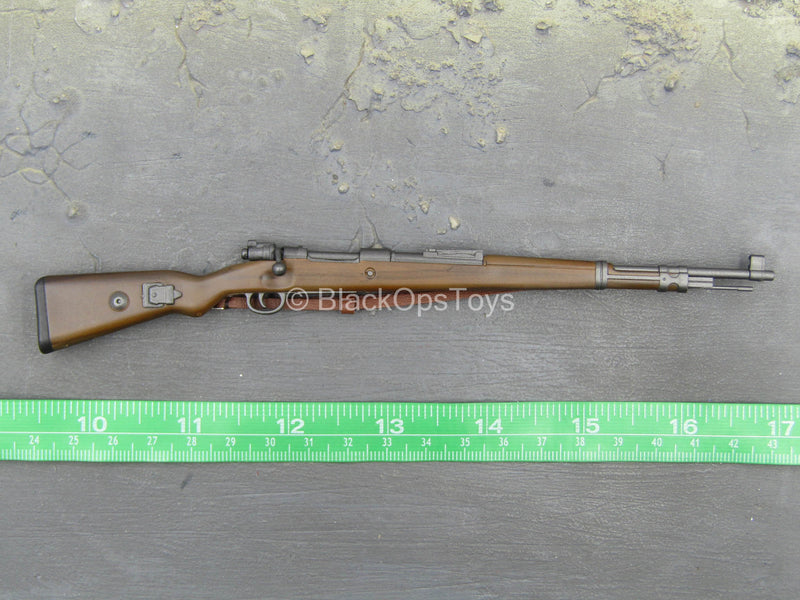 Load image into Gallery viewer, WWII Set - Kar98k Rifle Type 2 w/Leather-Like Sling
