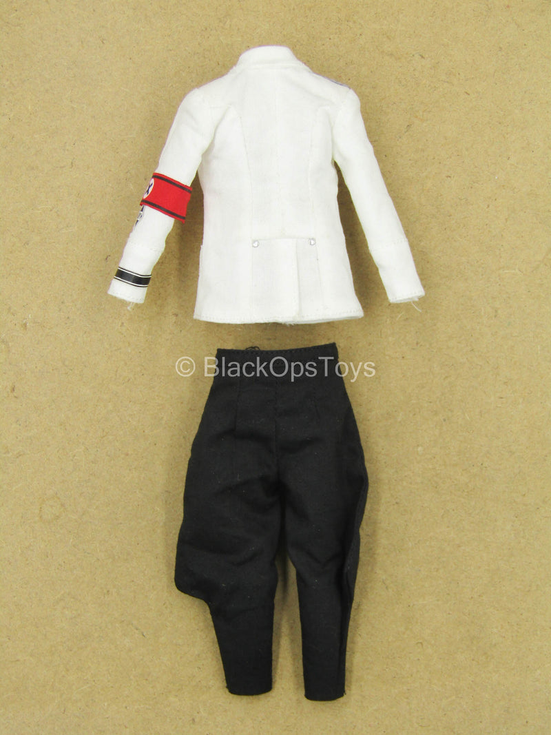 Load image into Gallery viewer, 1/12 - WWII - Bean-Gelo Iron Hand - White Uniform w/Black Pants
