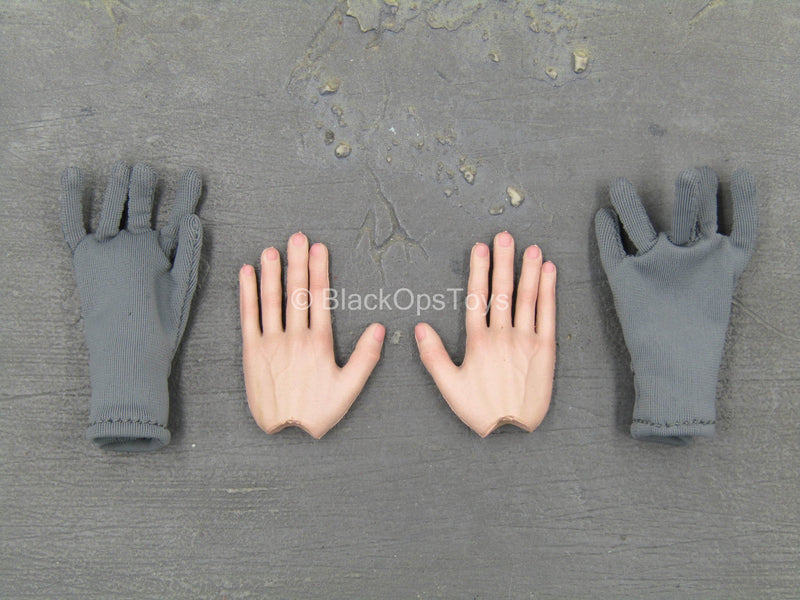 Load image into Gallery viewer, WWII German Heinrich Himmler - Bendy Hand Set w/Grey Gloves
